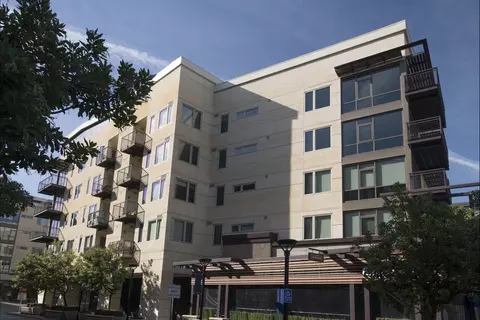 555 San Antonio Rd #1-210, Mountain View, CA 94040