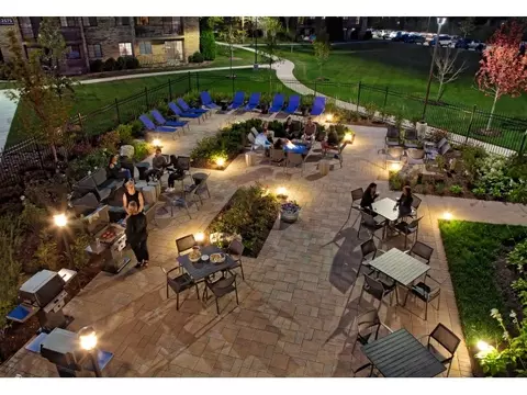 2600 Golf Rd #55-312, Glenview, IL 60025