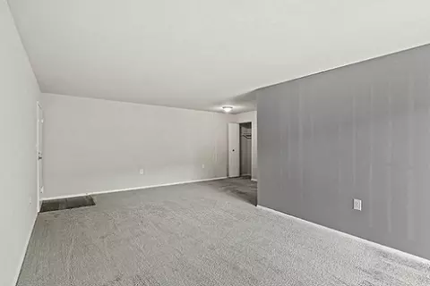 701 Fern Valley Cir #9, Catonsville, MD 21228