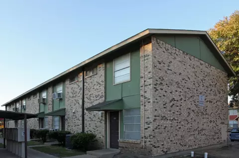1355 N Jim Miller Rd #6837, Dallas, TX 75217