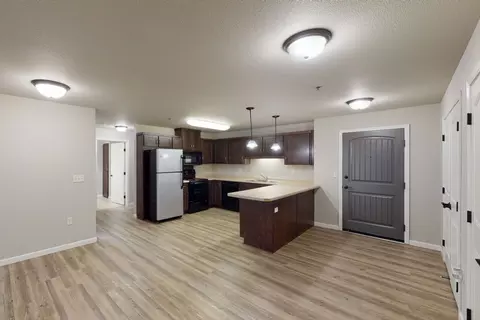 4801 11th Ave W #2404, Williston, ND 58801