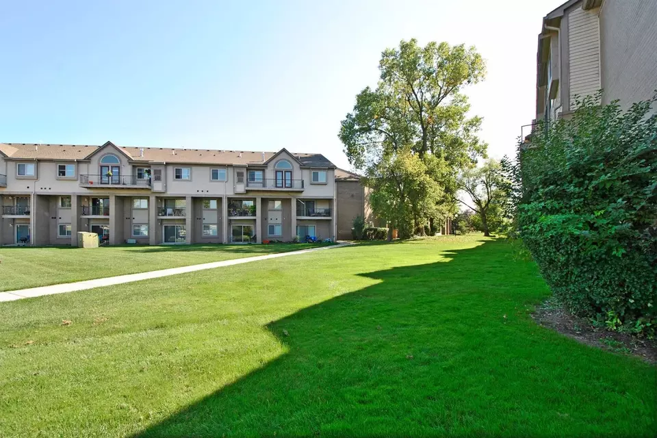  26601 W Carnegie Park Dr #WAITC2D, Southfield, MI 48034 photo 39