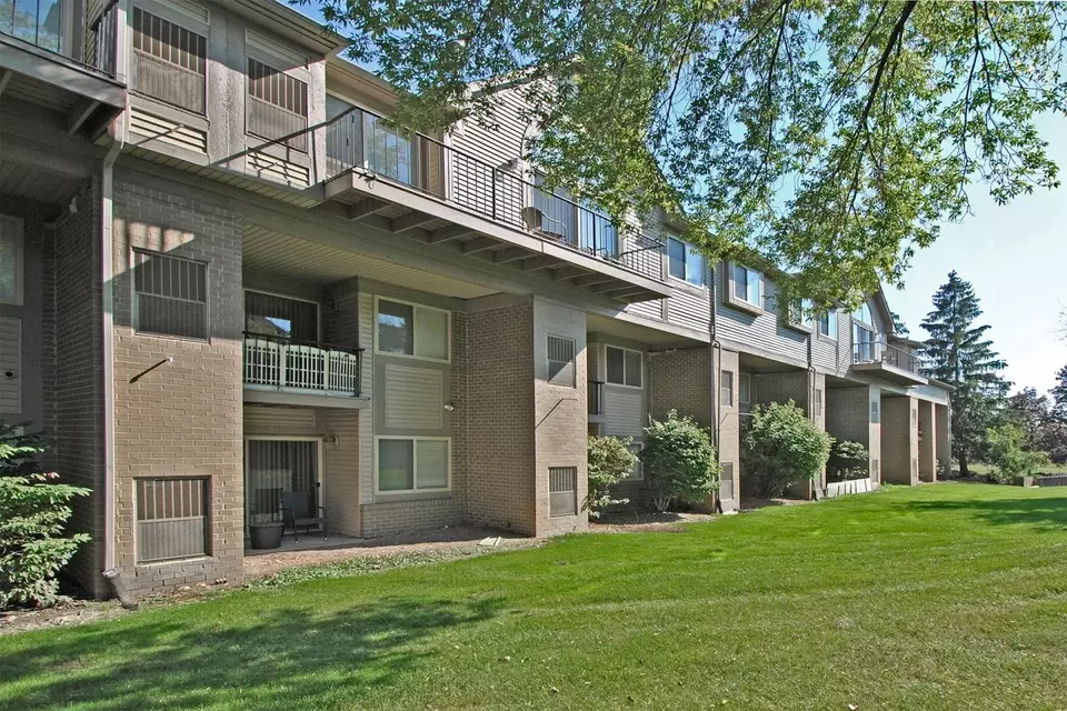  26601 W Carnegie Park Dr #WAITC2D, Southfield, MI 48034 photo 42