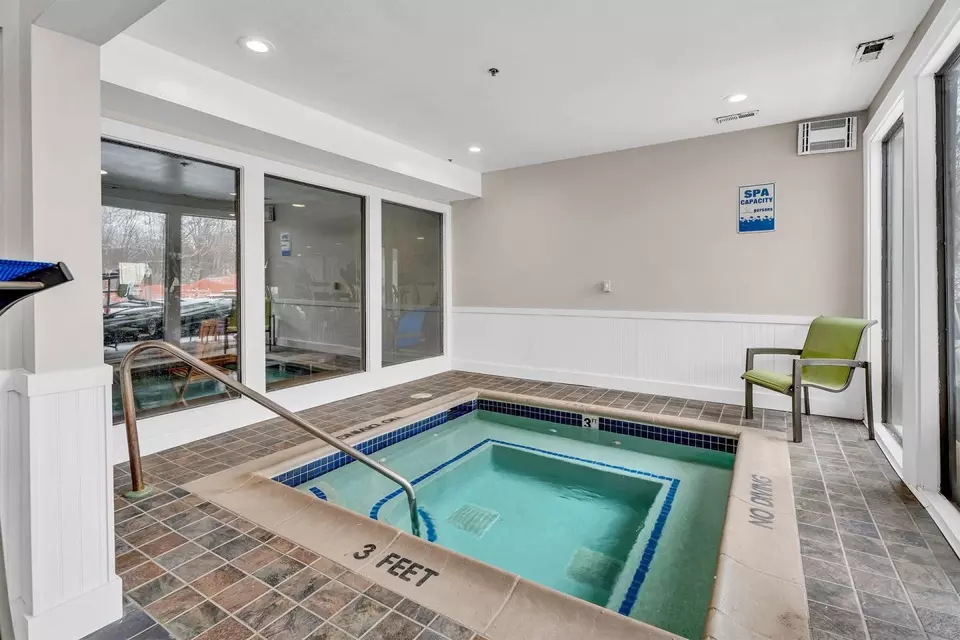  26601 W Carnegie Park Dr #WAITC2D, Southfield, MI 48034 photo 6