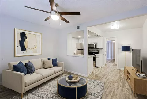 130 N 56th St #211, Mesa, AZ 85205