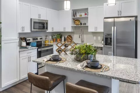 5291 Post Oak Blvd #104, Wesley Chapel, FL 33544