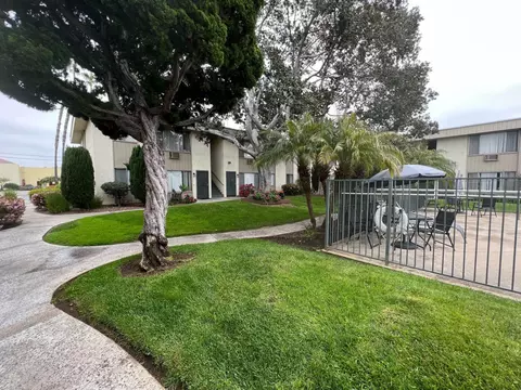 8876 Olive Ln #24, Santee, CA 92071