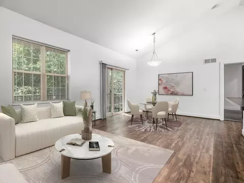 1587 College Ave #1401, Columbus, OH 43209