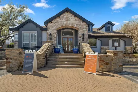 2308 Fair Oaks Dr #1024, Arlington, TX 76011