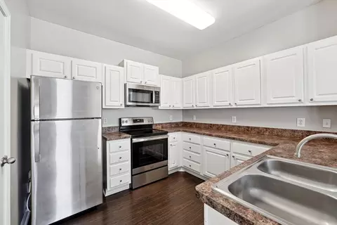130 Tree Park Cir #00-1602, Flowery Branch, GA 30542