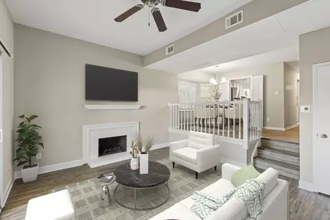 3260 Commodore Dr #1081, Lexington, KY 40502