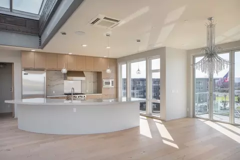 11505 NE Yacht Harbor Dr #D415, Portland, OR 97217
