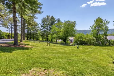 1000 University Blvd #F17-32-F21, Kingsport, TN 37660
