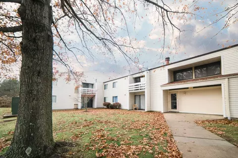 10-130 Sunnyhill Dr UNIT 026, Beaver Falls, PA 15010