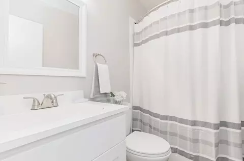 1293 Thom Ct #2A, Annapolis, MD 21403