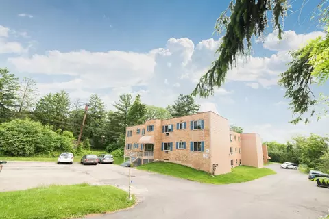 283 Moon Clinton Rd UNIT 15A, Moon Township, PA 15108