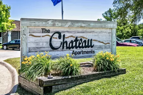 401 Chateau Dr #505-05, Bellevue, NE 68005