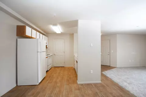 5503 W 9000 St #P104, West Jordan, UT 84081