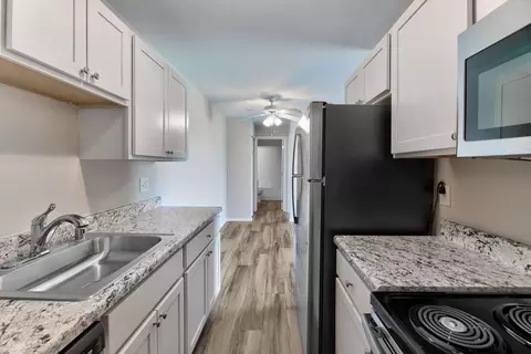 6600 N Sidney Pl #724-106, Glendale, WI 53209