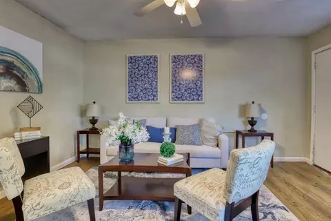 315 N 2nd St #1-50, La Porte, TX 77571