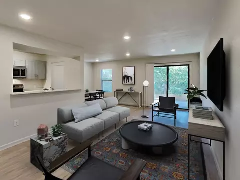 1130 Babcock Rd #104, San Antonio, TX 78201