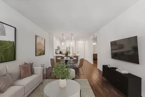 1901 E 1st St #589, Santa Ana, CA 92705