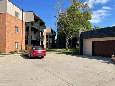 815 39th St N #304G, Grand Forks, ND 58203