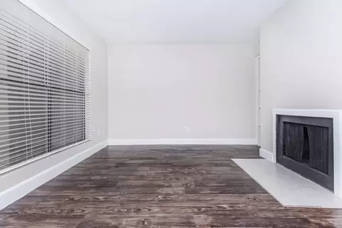 1000 Cypress Station Dr #22-2211, Houston, TX 77090