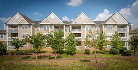 4670 Prestancia Pl #4655-104, Waldorf, MD 20602