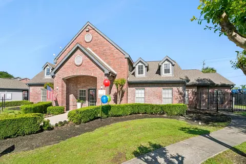 414 Maxey Rd #27-2704, Houston, TX 77013