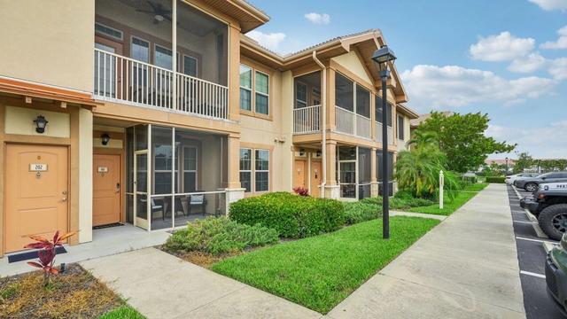 19520 Highland Oaks Dr #111, Estero, FL 33928