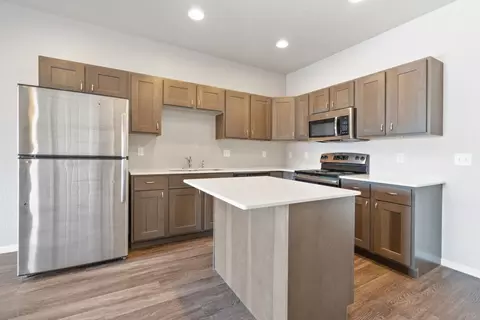 2019 Olive St # 301, Cedar Falls, IA 50613