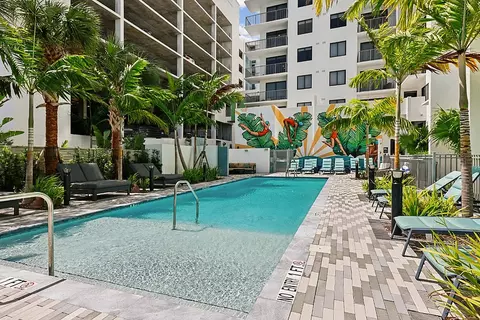 303 S Federal Hwy #1108, Hollywood, FL 33020