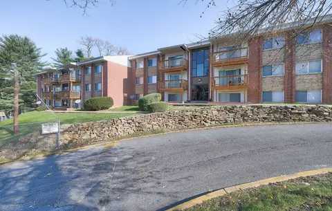 2530 Edgecombe Cir N #STE C, Baltimore, MD 21215