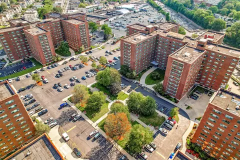 12 Marshall St #J20-06L, Irvington, NJ 07111