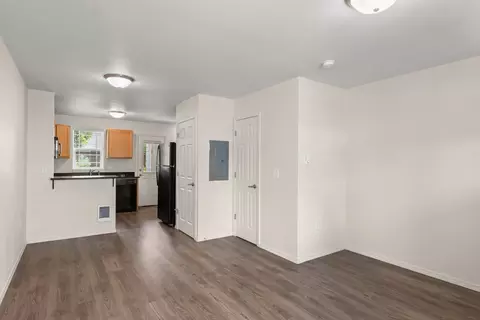 243 R St #1, Springfield, OR 97477 photo 8