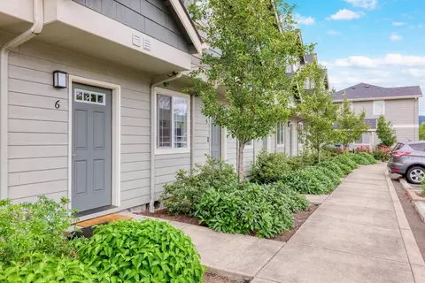 243 R St #1, Springfield, OR 97477 photo 16