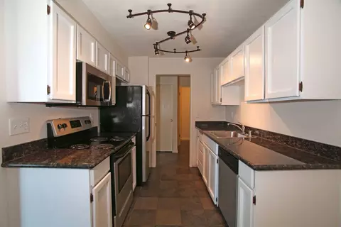 5631 California Ave SW #305, Seattle, WA 98136