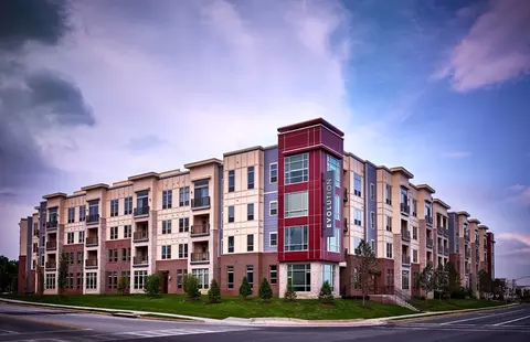 14725 4th St #210, Laurel, MD 20707
