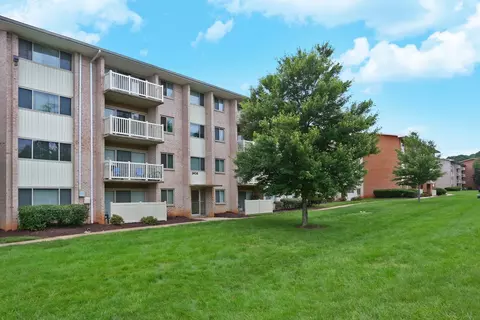 3400 55th Ave #402, Hyattsville, MD 20784