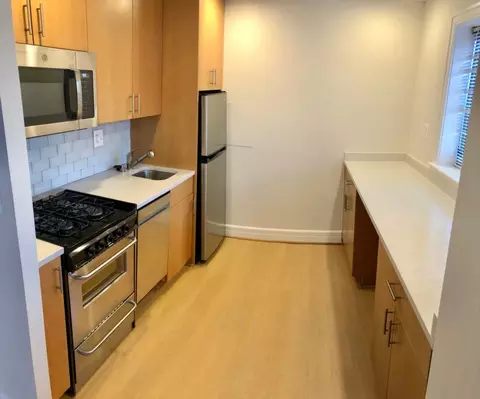 1112 M St NW #0802, Washington, DC 20005