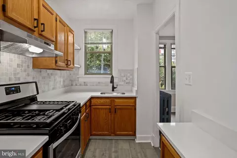 1441 Harvard St NW #B, Washington, DC 20009