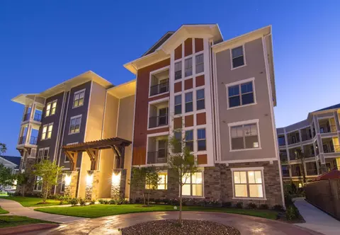 16755 W Lake Houston Pkwy #01111, Houston, TX 77044