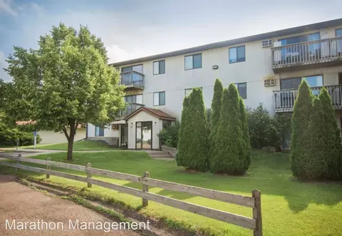 2505 11th St E #1214-302, Glencoe, MN 55336