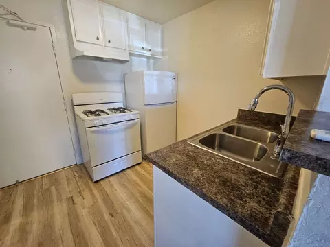 11434 Calvert St UNIT 26, North Hollywood, CA 91606