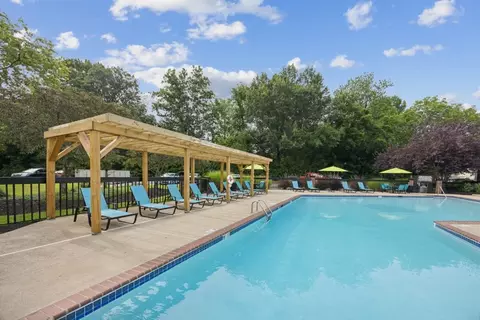 7716 Sundance Dr #04-7722H, Louisville, KY 40222
