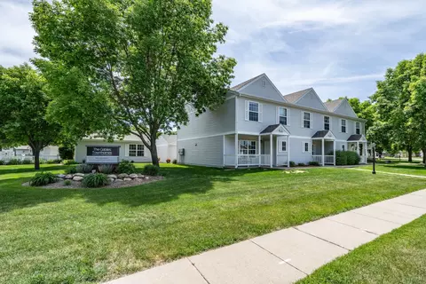 4009 W Newcomb Dr #911, Sioux Falls, SD 57106