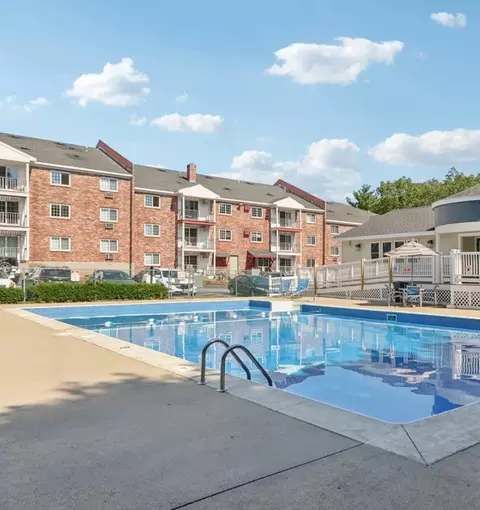 298 W Monroe St #302, Dundee, MI 48131