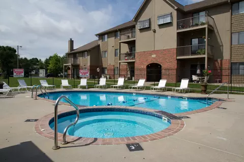 12021 Decatur Plz #4-208, Omaha, NE 68154