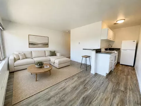 5000 22nd Ave NE #311, Seattle, WA 98105